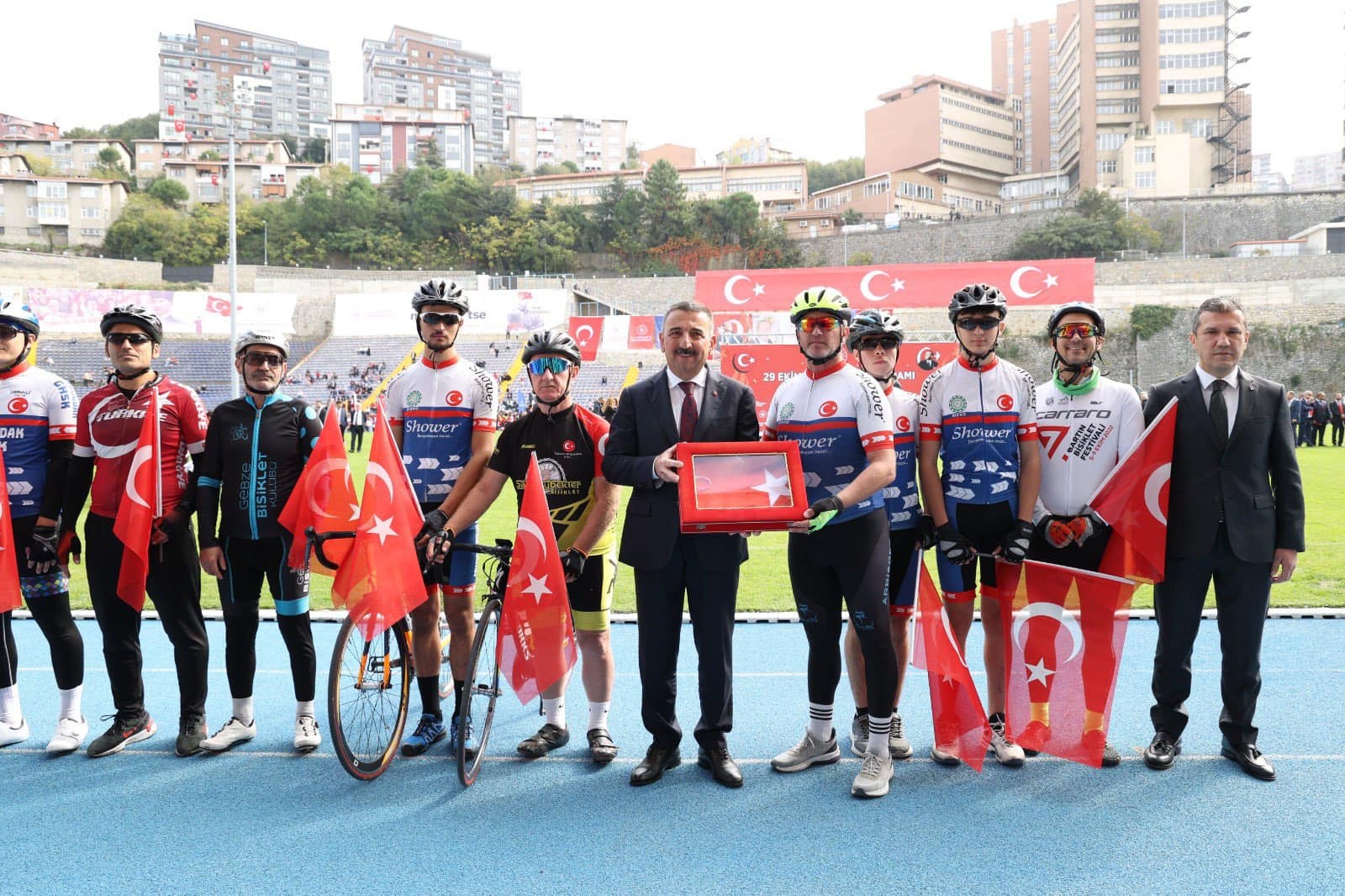 Cumhuriyet Coşkusuyla Pedallar Zonguldak’ta Döndü Cumhuriyet Coşkusuyla Pedallar Zonguldak’ta Döndü