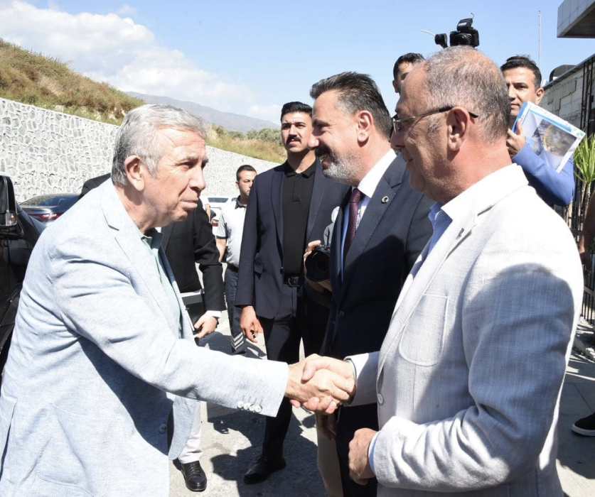 Mansur Yavaş’ın Hatay Ziyareti Büyük Heyecan Yarattı