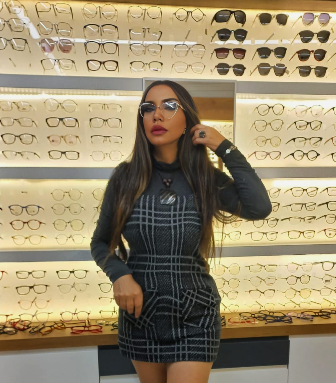 Yeniköy’ün Köklü Gözlükçüsü: Damla Optik Yeniköy’ün Köklü Gözlükçüsü: Damla Optik