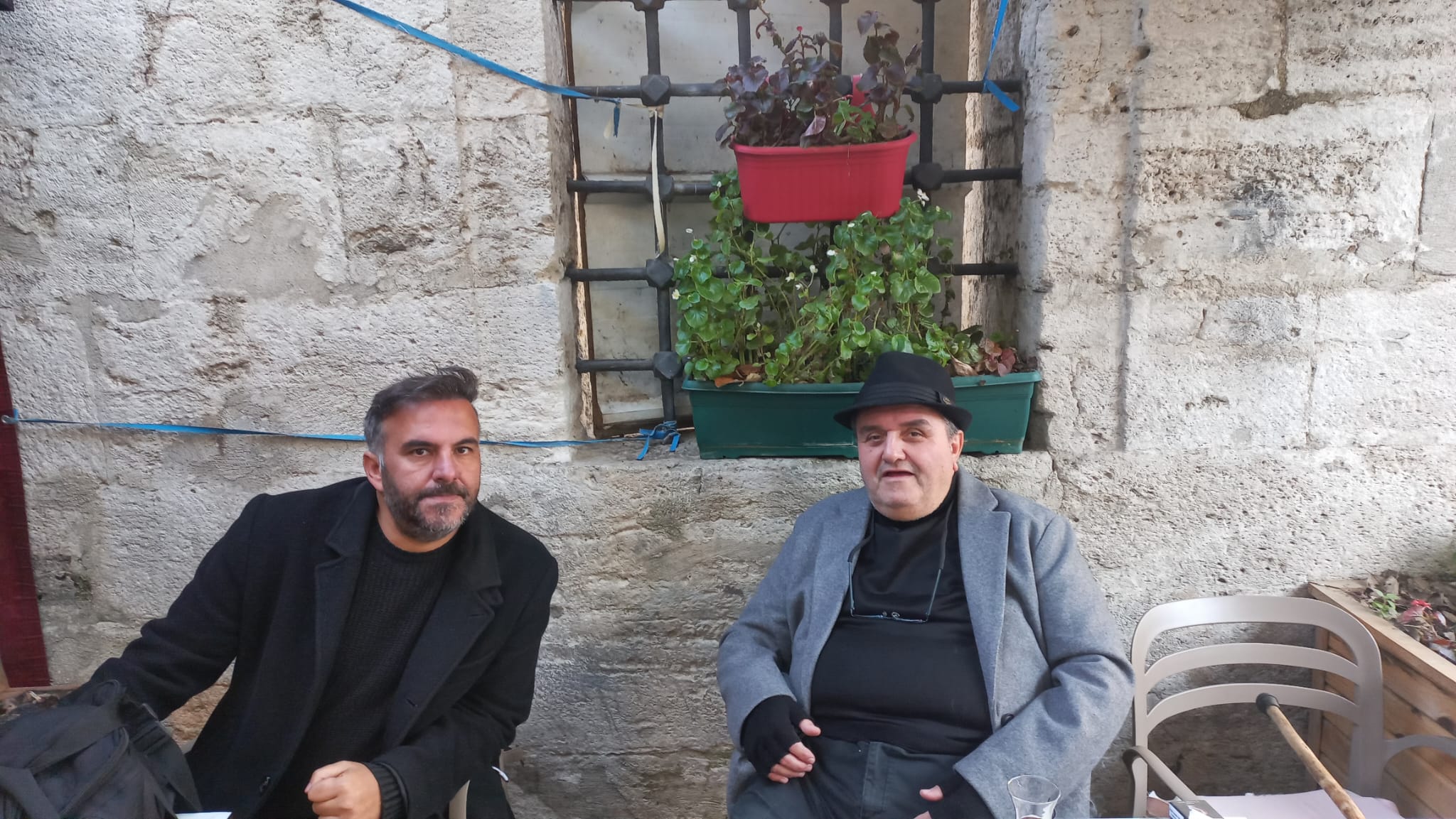 Edebiyatın Çekim Gücü: Erkal Anlatıcı ile Bir Sohbet