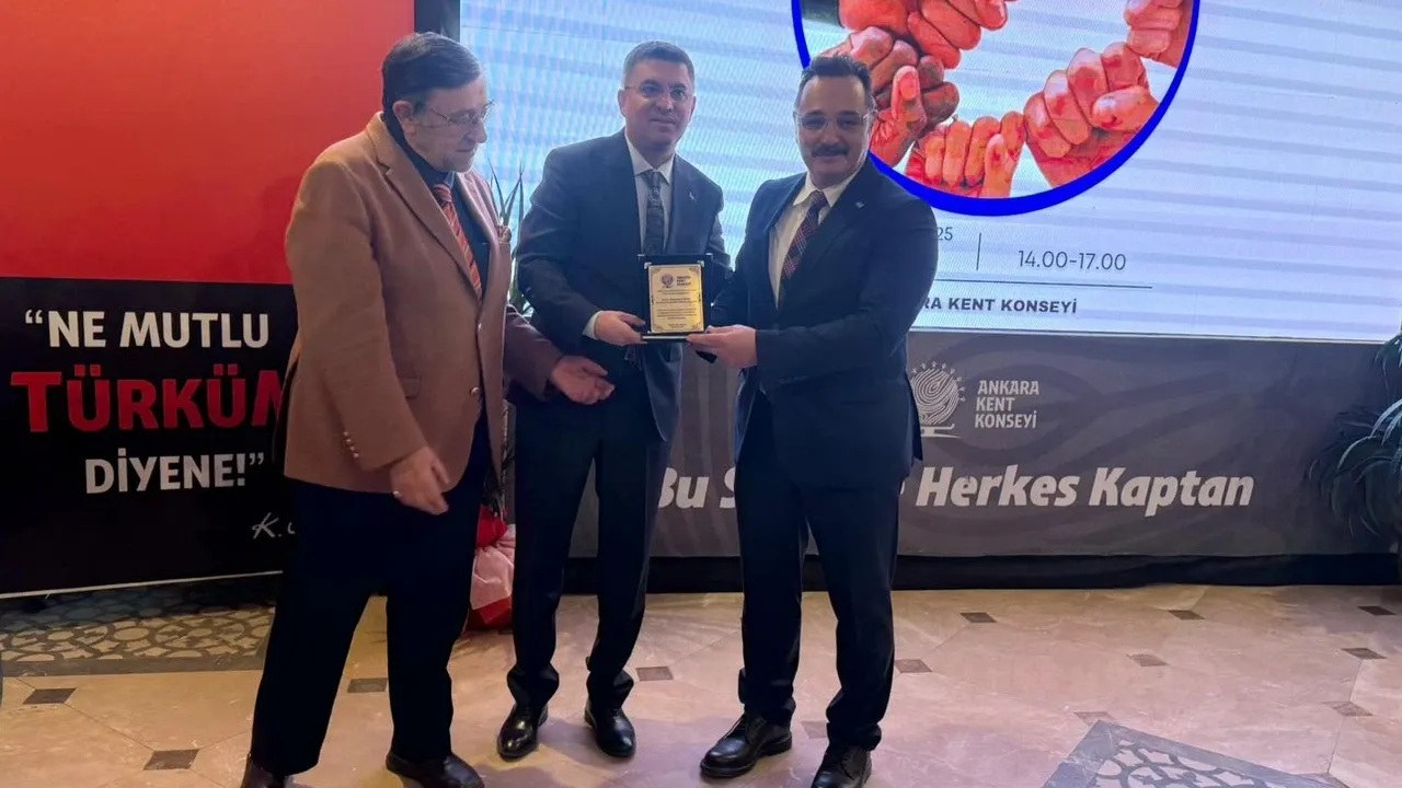 TİMBİR’e Ankara’da “Yılın STK’sı” Ödülü