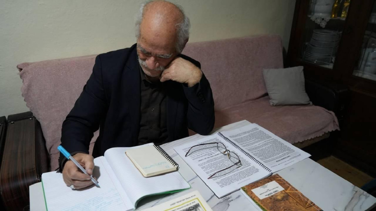 73 Yaşındaki Yazar Hayallerini Gerçekleştiriyor 73 Yaşındaki Yazar Hayallerini Gerçekleştiriyor