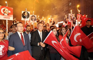 ATAŞEHİR'DE CUMHURİYETİN 100. YAŞI COŞKUYLA KUTLANDI ATAŞEHİR'DE CUMHURİYETİN 100. YAŞI COŞKUYLA KUTLANDI