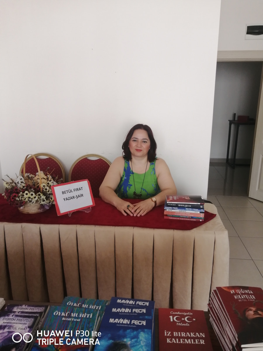 BİR BAŞARI ÖYKÜSÜ YAZAR VE ŞAİR BETÜL FIRAT BİR BAŞARI ÖYKÜSÜ YAZAR VE ŞAİR BETÜL FIRAT