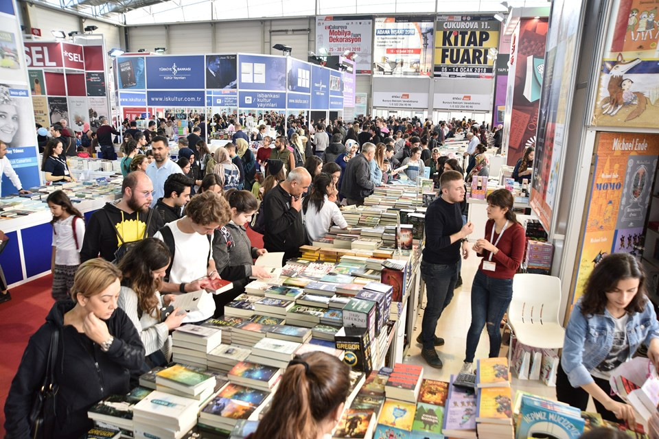 Diyarbakır Kitap Fuarı 4 yıllık aradan sonra yeniden başladı Diyarbakır Kitap Fuarı 4 yıllık aradan sonra yeniden başladı