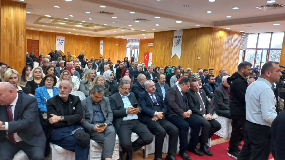 Edebiyat Magazin Gazetesi: OBKD Kongresinde Yer Aldı Edebiyat Magazin Gazetesi: OBKD Kongresinde Yer Aldı