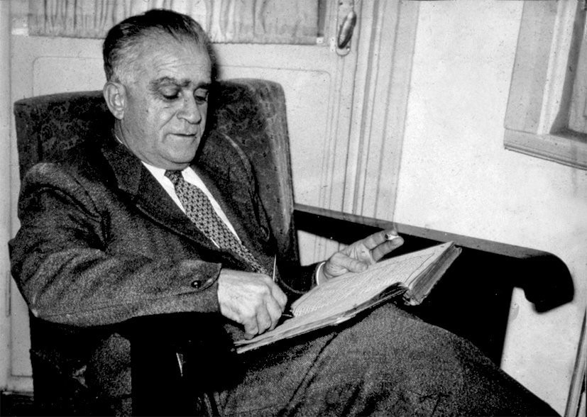 Edebiyatın Derin Sularında Tanpınar'la Yolculuk Edebiyatın Derin Sularında Tanpınar'la Yolculuk