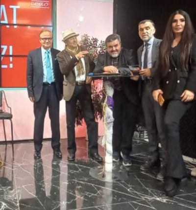 GÜNDEMİN KONUKLARI GAZETECİLERDİ.. GÜNDEMİN KONUKLARI GAZETECİLERDİ..