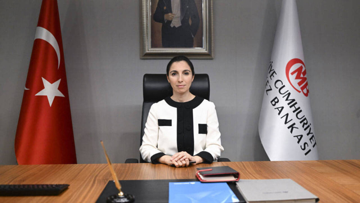 İSTİFANIN ESAS SEBEBİ TUTMAYAN ENFLASYON HEDEFLERİDİR