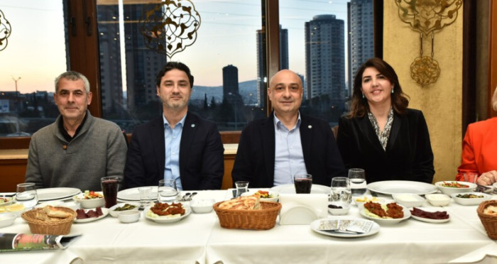 İYİ Parti Ataşehir Belediye Başkan Adayı Ali Coşkun: "Ataşehir'de Kazanma Hedefiyle Bu Yarışa Girdim" İYİ Parti Ataşehir Belediye Başkan Adayı Ali Coşkun: "Ataşehir'de Kazanma Hedefiyle Bu Yarışa Girdim"