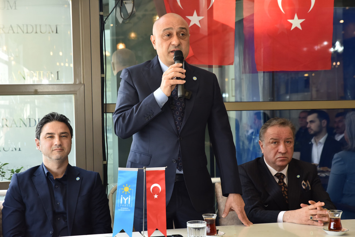 İYİ Parti Ataşehir Belediye Başkan Adayı Ali Coşkun: "Ortak Akılla Yöneteceğiz, Darbenin Karşısındayız" İYİ Parti Ataşehir Belediye Başkan Adayı Ali Coşkun: "Ortak Akılla Yöneteceğiz, Darbenin Karşısındayız"