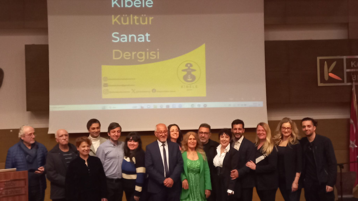 Kibele Kültür Sanat Dergisinin Dünya Şiir Günü Etkinliği Kozzy Kadıköy Kültür Merkezi'nde Coşkuyla Kutlandı