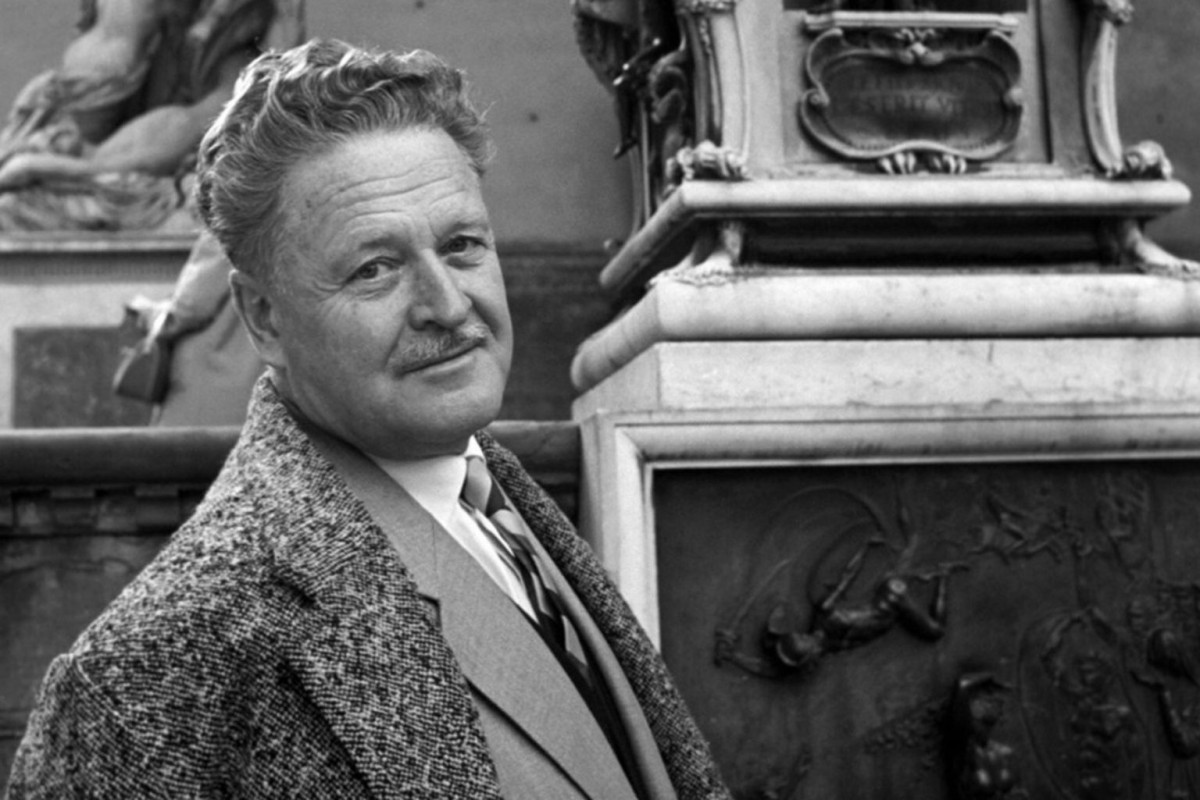 "Nazım Hikmet'in Prag'daki Anısı Yaşatıldı" "Nazım Hikmet'in Prag'daki Anısı Yaşatıldı"