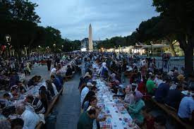 Sultanahmet Meydanı Ramazan Etkinliği Anlaşmazlığı Sultanahmet Meydanı Ramazan Etkinliği Anlaşmazlığı