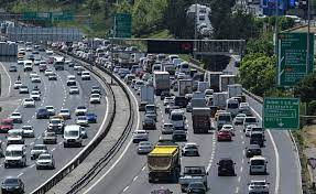Tatil Trafiğindeki Stres ve Öfke Patlamalarına Dikkat! Tatil Trafiğindeki Stres ve Öfke Patlamalarına Dikkat!
