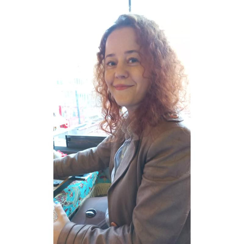 TAVLA TURNUVASINDA DENİZ HOCA ESTİ TAVLA TURNUVASINDA DENİZ HOCA ESTİ