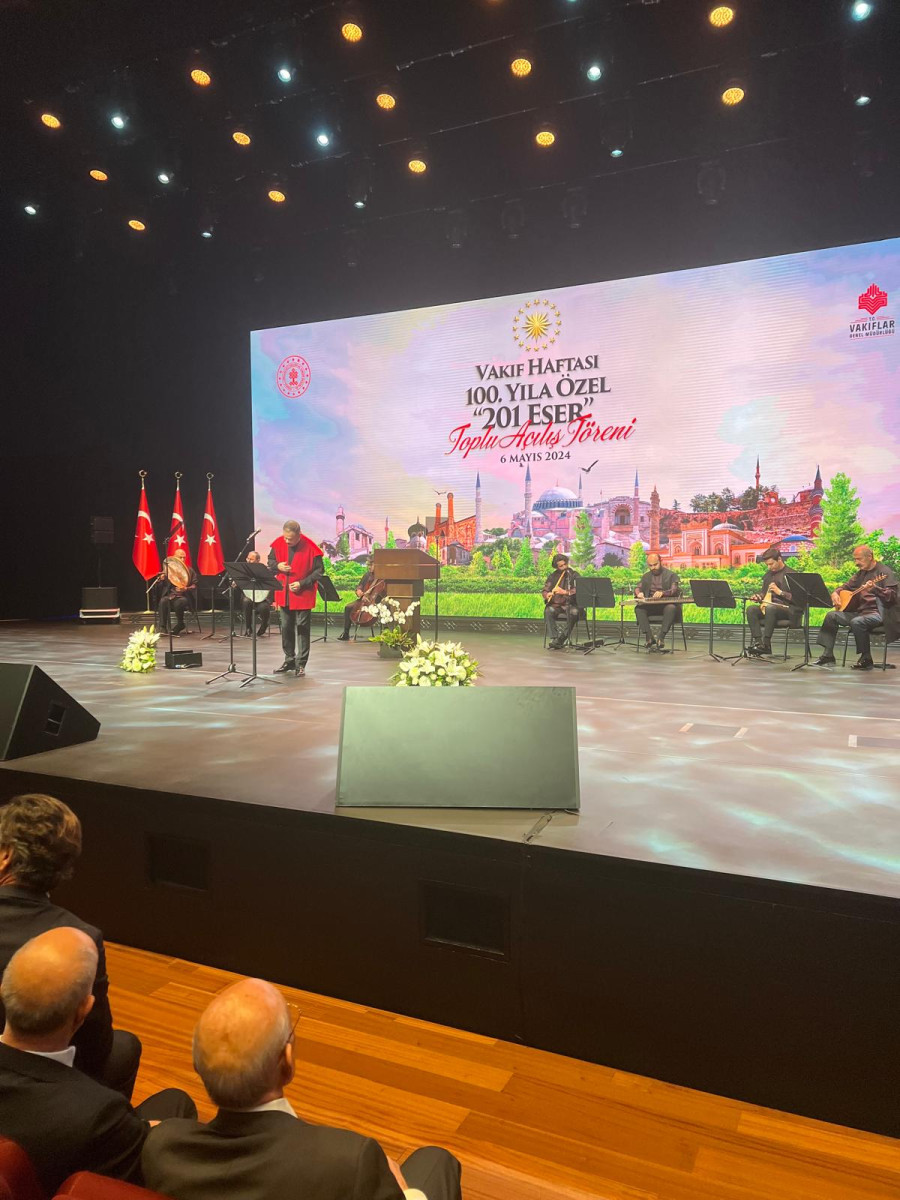 Vakıf Haftası Kutlamaları: Cumhurbaşkanlığı Külliyesinde ve Şehirlerde Gerçekleştirildi Vakıf Haftası Kutlamaları: Cumhurbaşkanlığı Külliyesinde ve Şehirlerde Gerçekleştirildi